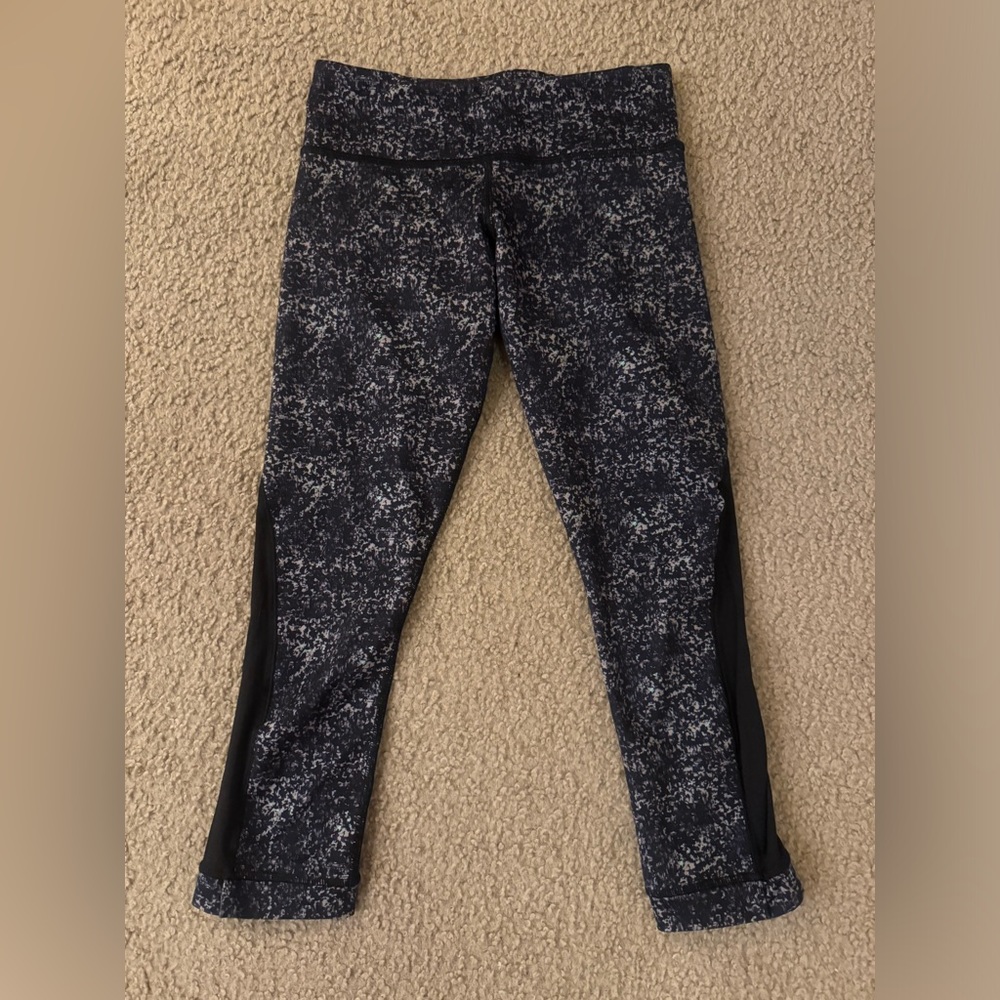 Lululemon Size 4 Capris
